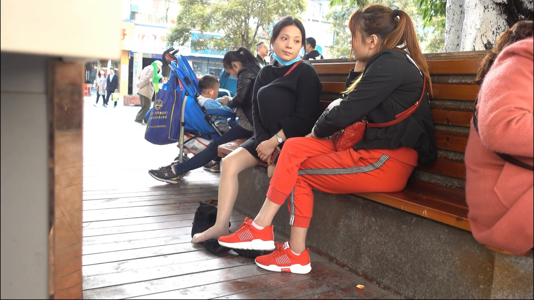 streetsnapnylon[00 00 10][20181208 222950 2]